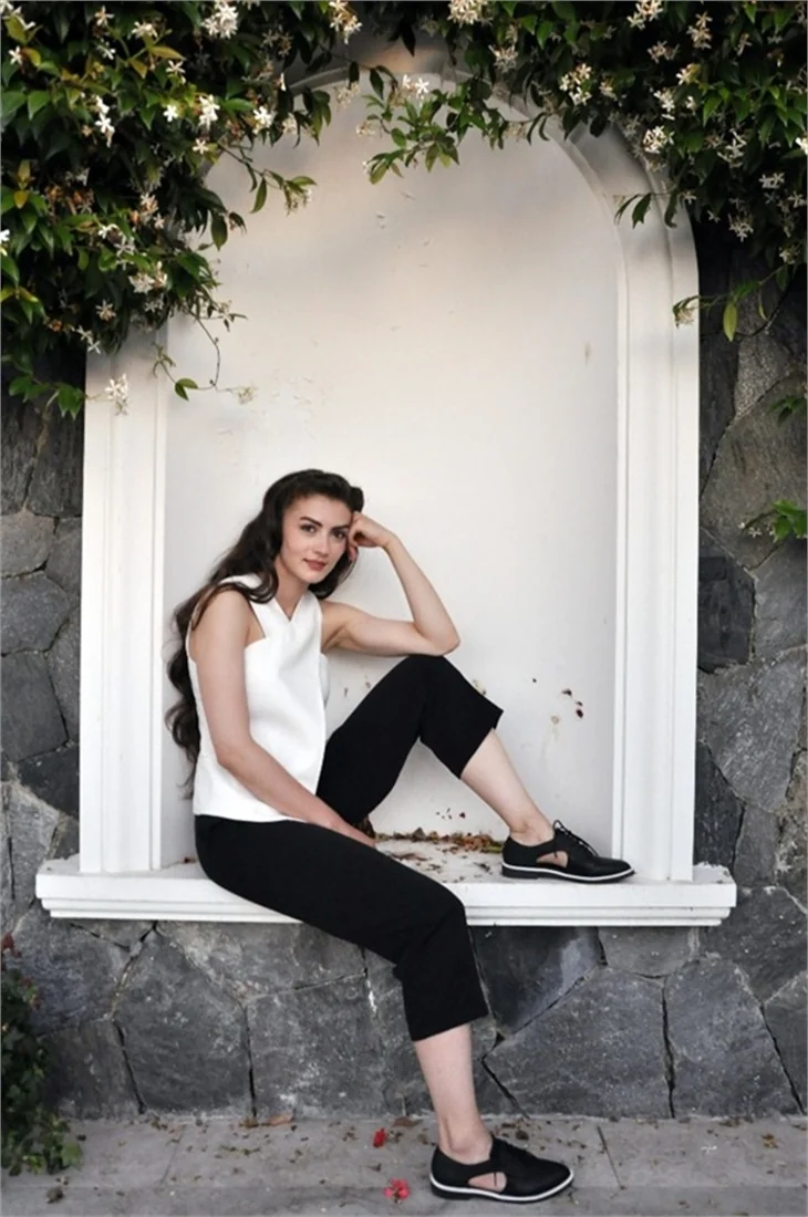 Burcu Özberk, Güneşin Kızları'nı anlattı!