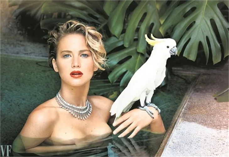 Sakallı Jennifer Lawrence!