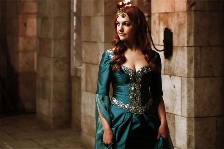 Meryem Uzerli artık esmer bomba