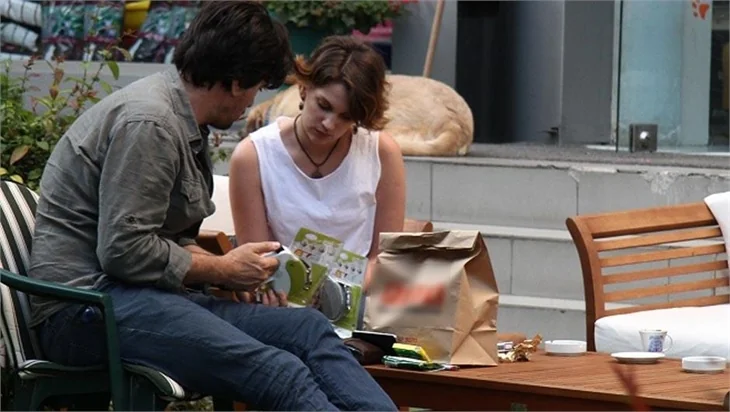 Farah Zeynep Abdullah ve sevgilisi mahallelerinde görüntülendi