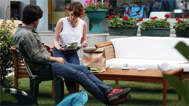 Farah Zeynep Abdullah ve sevgilisi mahallelerinde görüntülendi
