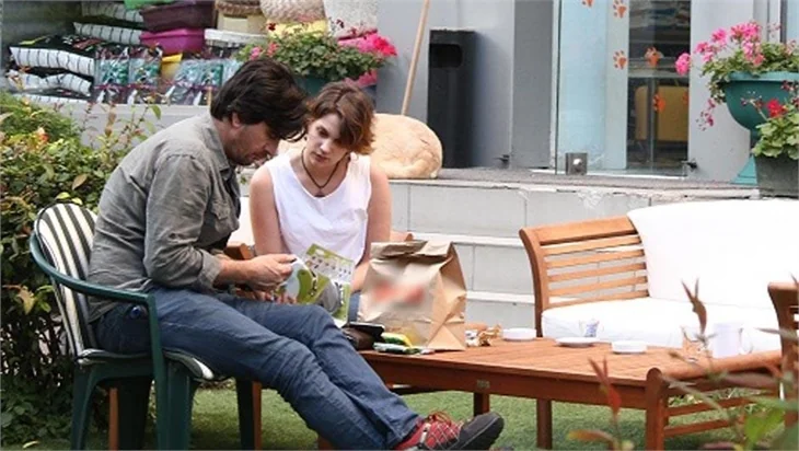 Farah Zeynep Abdullah ve sevgilisi mahallelerinde görüntülendi