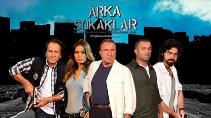 Kanal değiştirecek olan Arka Sokaklar’da sürpriz ayrılık