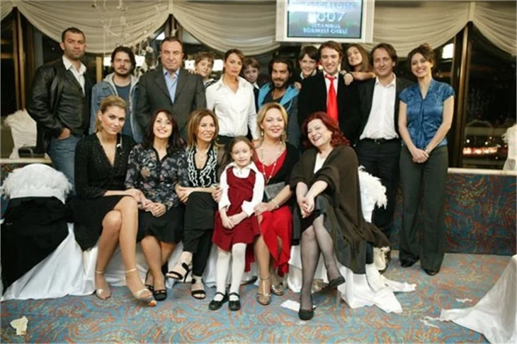 Kanal değiştirecek olan Arka Sokaklar’da sürpriz ayrılık