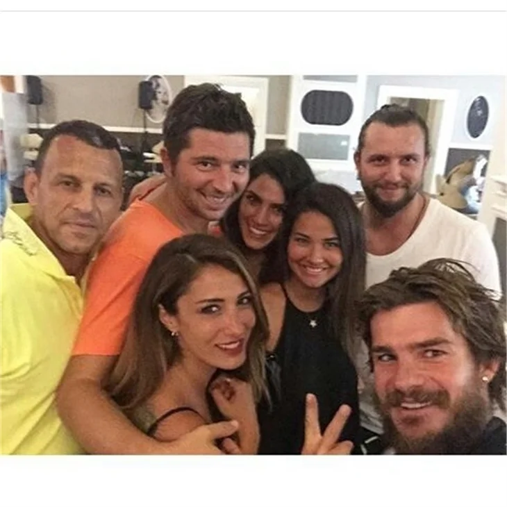 Survivor yarışmacılarını taşıyan uçak havada arıza yaptı