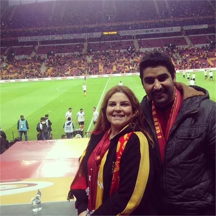 Kıvanç Arslan Pelin Öztekin'e evlilik teklif etti