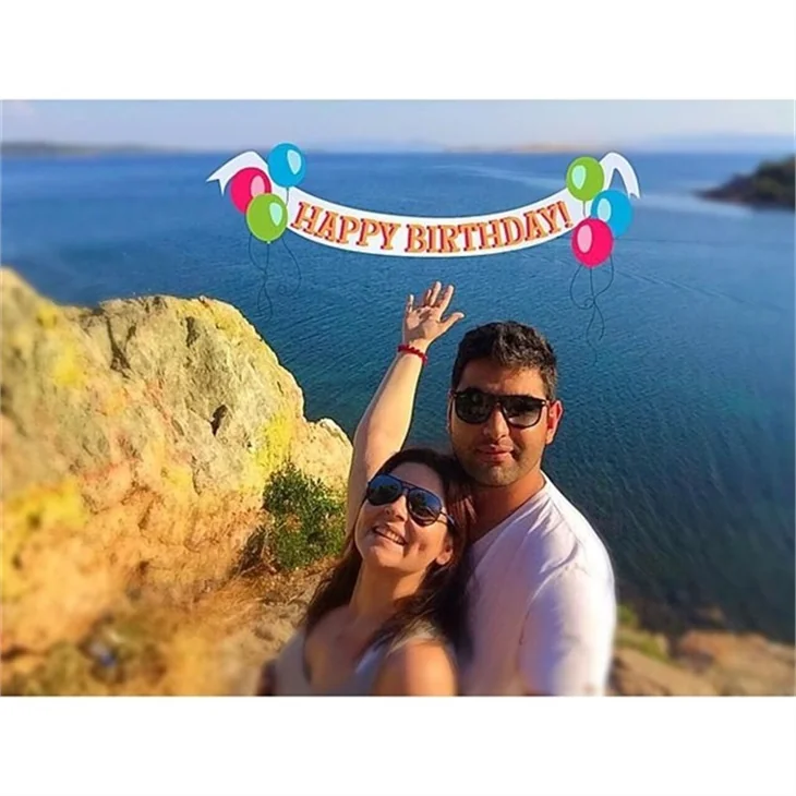 Kıvanç Arslan Pelin Öztekin'e evlilik teklif etti
