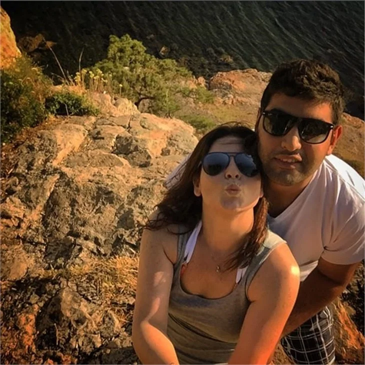 Kıvanç Arslan Pelin Öztekin'e evlilik teklif etti