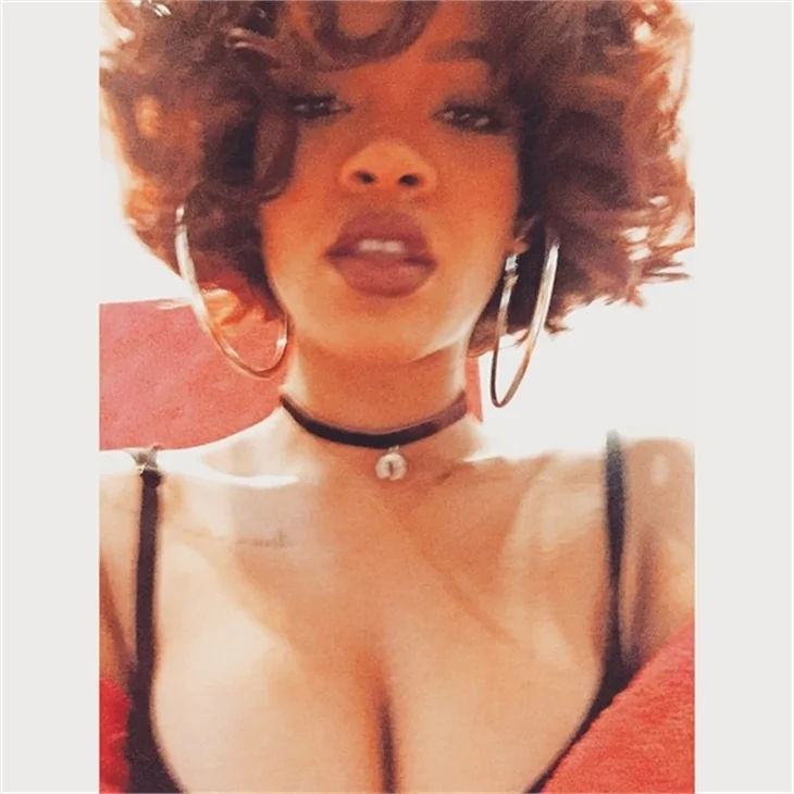 Rihanna'dan müzik tarihine geçen rekor