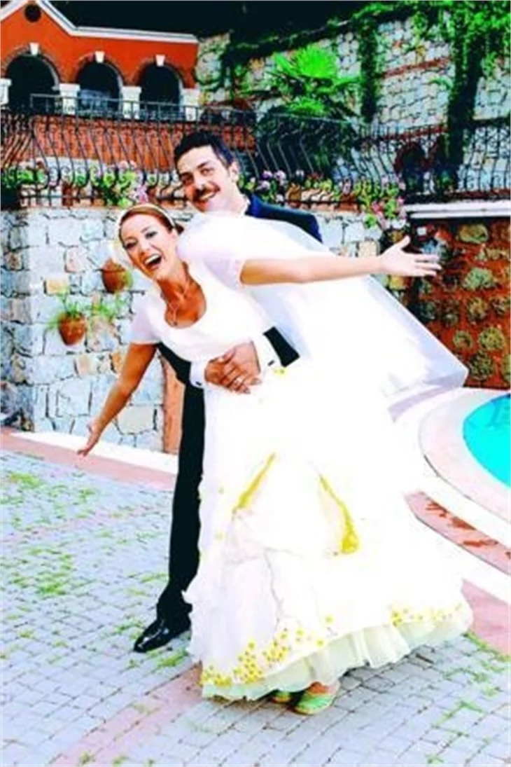 Ünlü çiftlerin nikah fotoğrafları
