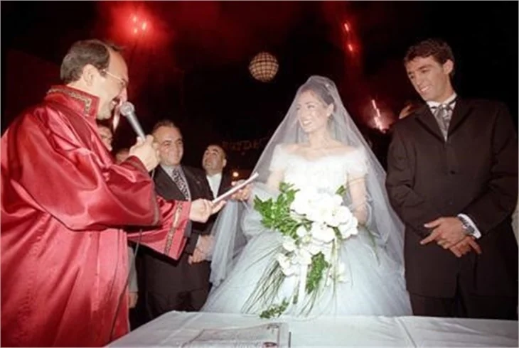 Ünlü çiftlerin nikah fotoğrafları