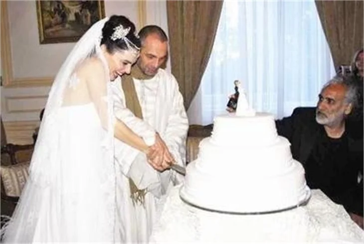 Ünlü çiftlerin nikah fotoğrafları