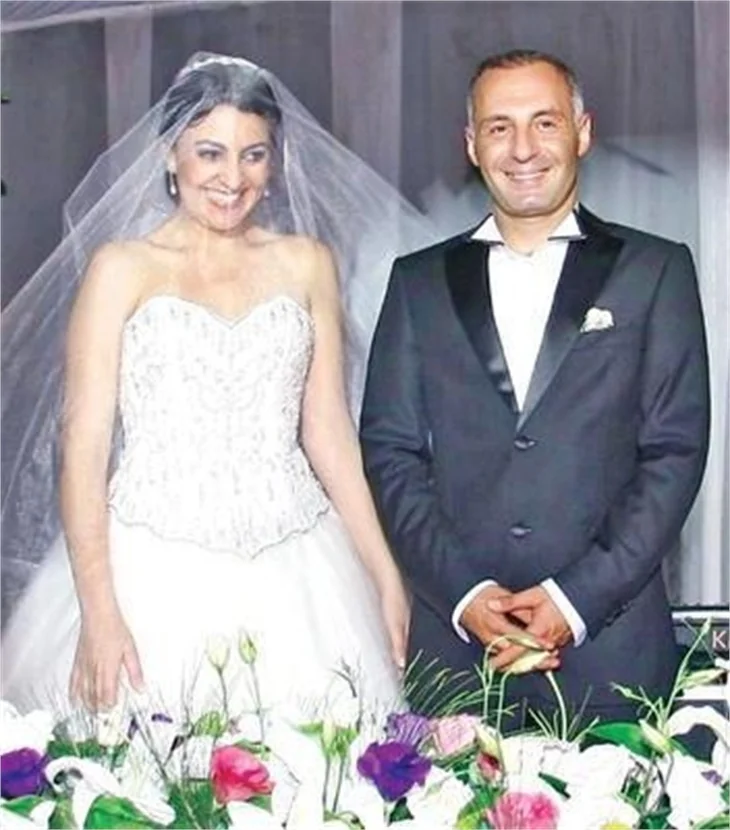Ünlü çiftlerin nikah fotoğrafları