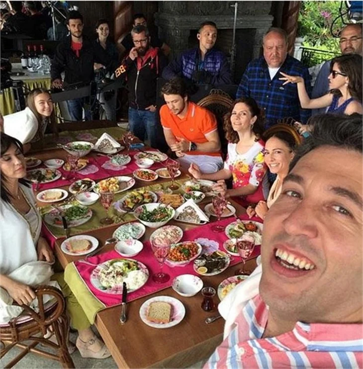 Güneşin Kızları'nın kamera arkasından fotoğraflar