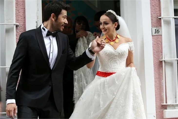 Kara Para Aşk'ta düğün var!