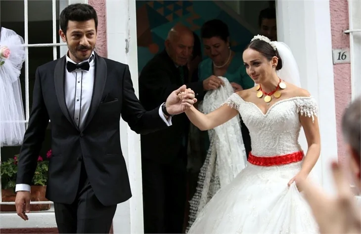 Kara Para Aşk'ta düğün var!