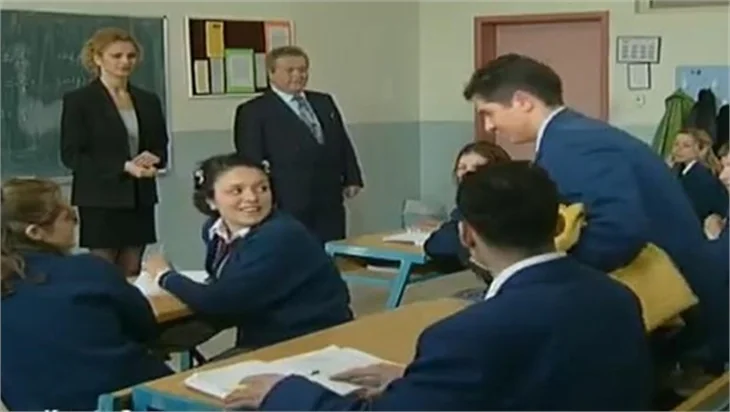 O küçük kız şimdi çok meşhur