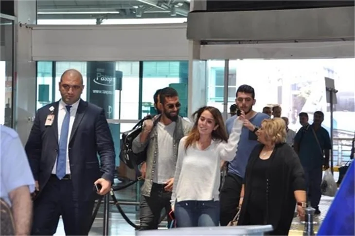 Arda Turan imza için Barcelona'ya gitti