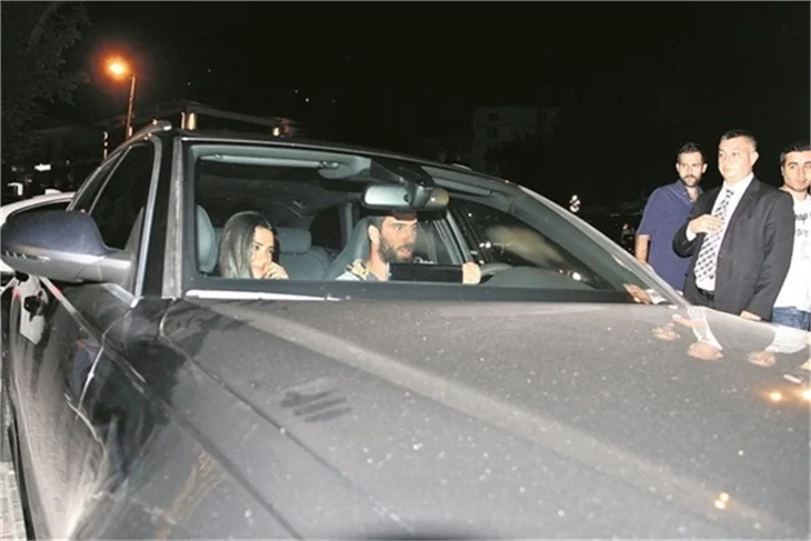 Arda Turan transferi Aslıhan ile kutladı