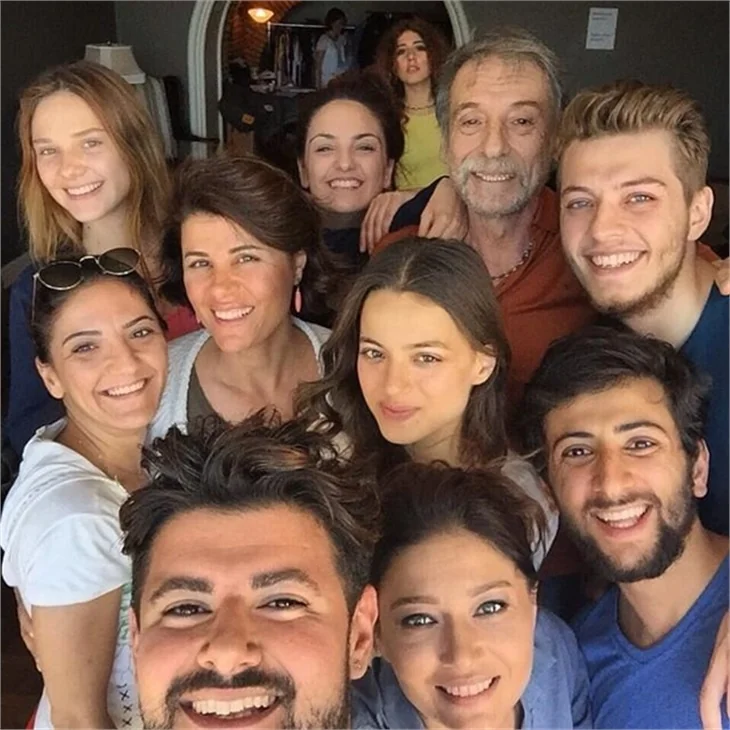 Paramparça'nın Cansu'su Leyla Tanlar tatilde