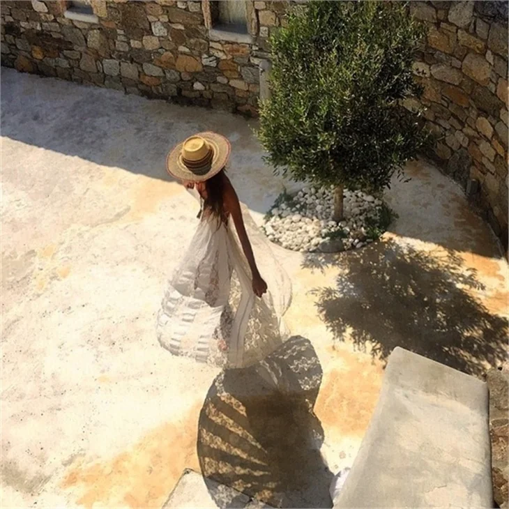 Eda Taşpınar tatile doyamıyor