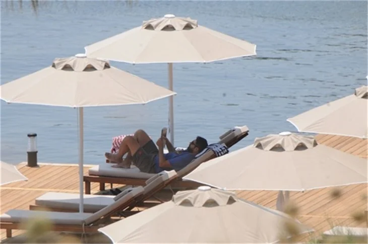 Gülben Ergen de tatil sezonunu açtı