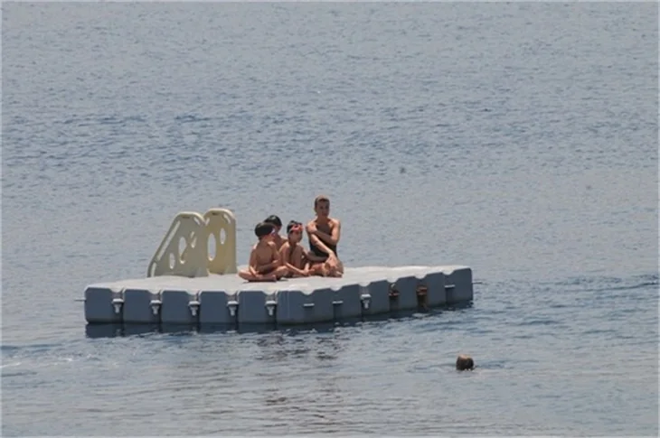 Gülben Ergen de tatil sezonunu açtı