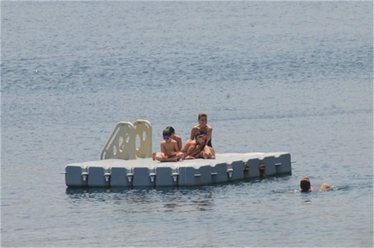 Gülben Ergen de tatil sezonunu açtı