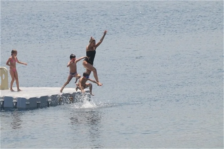Gülben Ergen de tatil sezonunu açtı