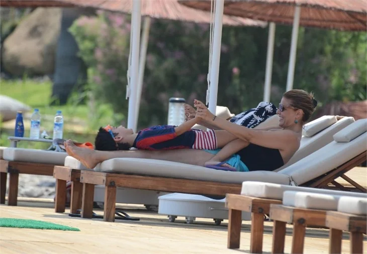 Gülben Ergen de tatil sezonunu açtı