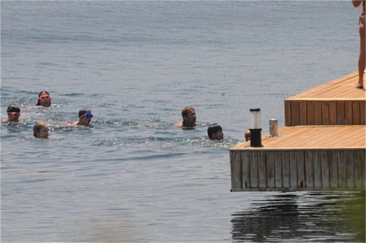 Gülben Ergen de tatil sezonunu açtı