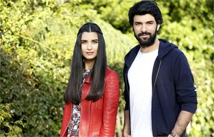 'Kara Para Aşk' ekibinden duygusal veda!