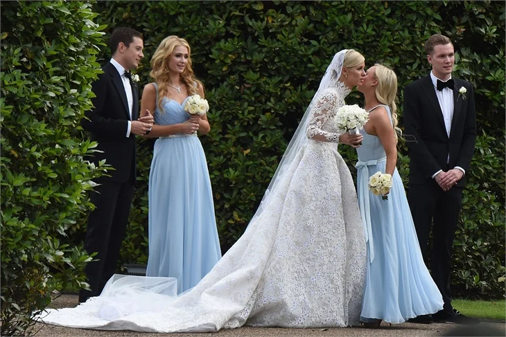 Yeni gelin Nicky Hilton'un zor anları!