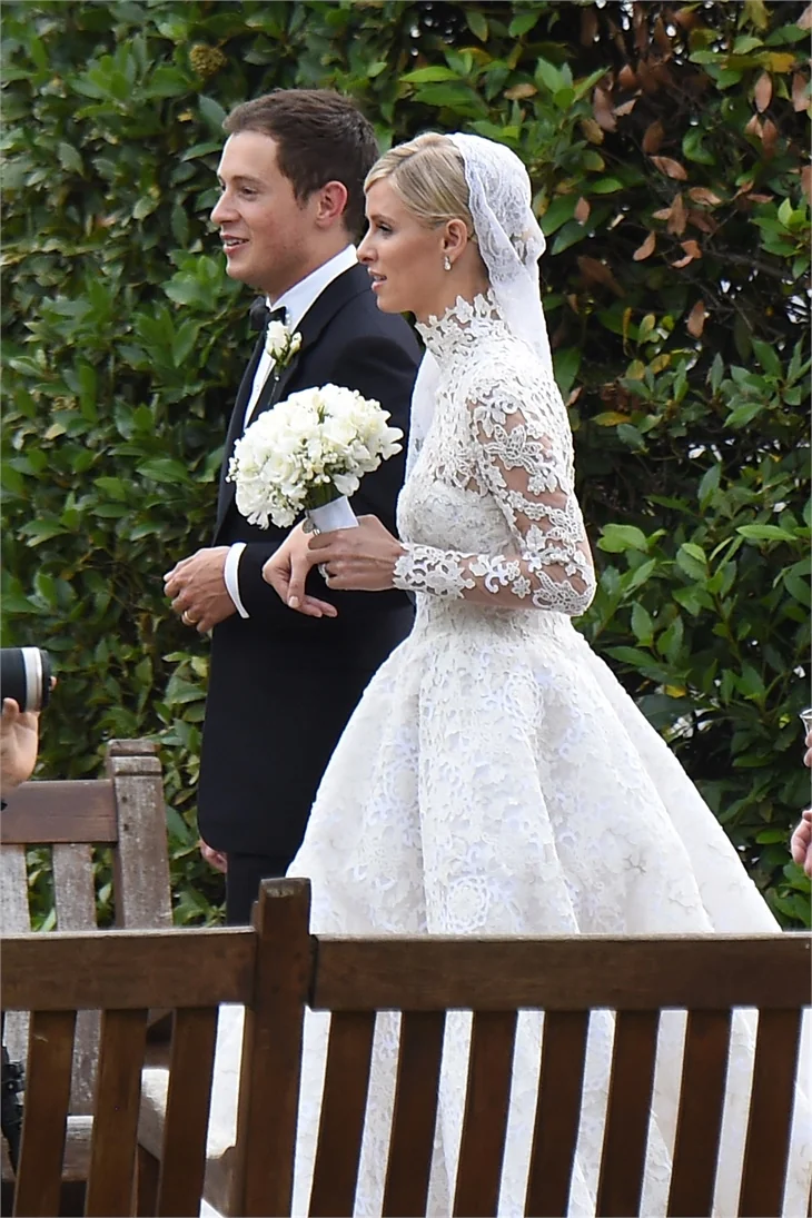 Yeni gelin Nicky Hilton'un zor anları!