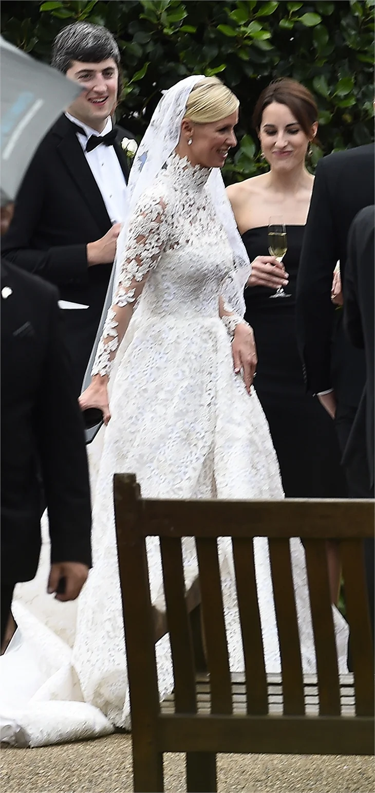 Yeni gelin Nicky Hilton'un zor anları!