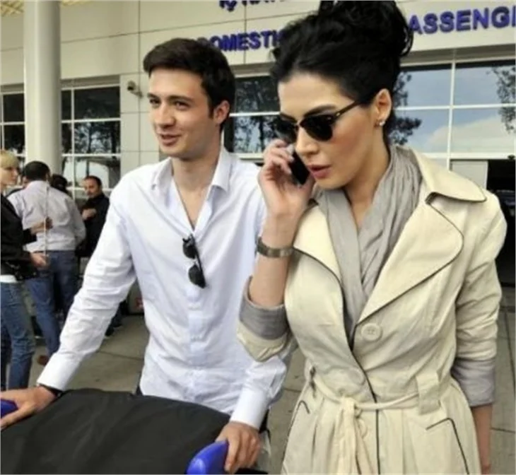 Hatice Şendil'den Bade İşçil’e destek!