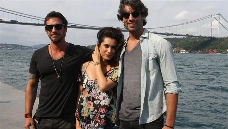 Hande Doğandemir ve Mithatcan Özer aşk iddialarına ne dedi?