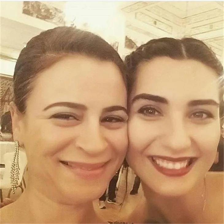 Kara Para Aşk ekibinden veda kareleri...