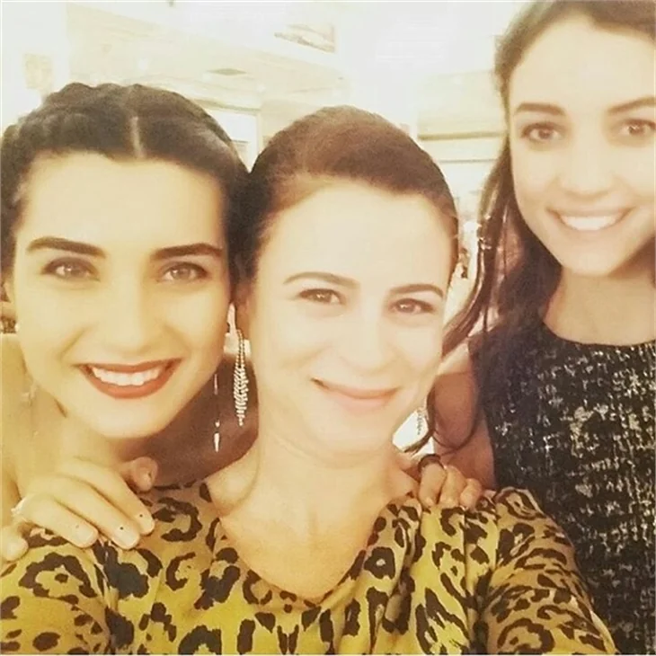Kara Para Aşk ekibinden veda kareleri...