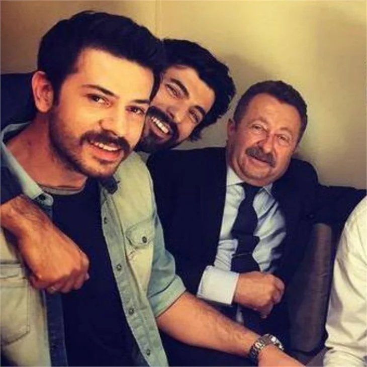 Kara Para Aşk ekibinden veda kareleri...
