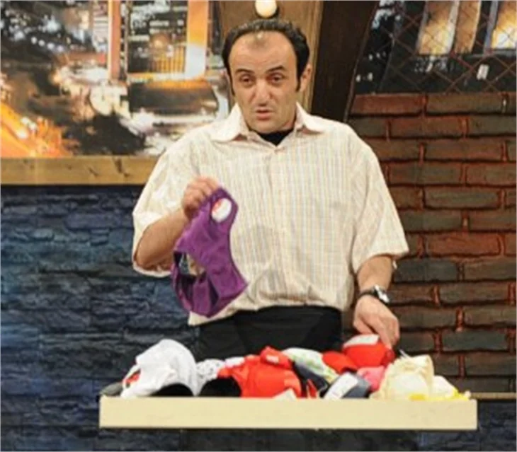 Ersin Korkut sörf dersi almaya başladı