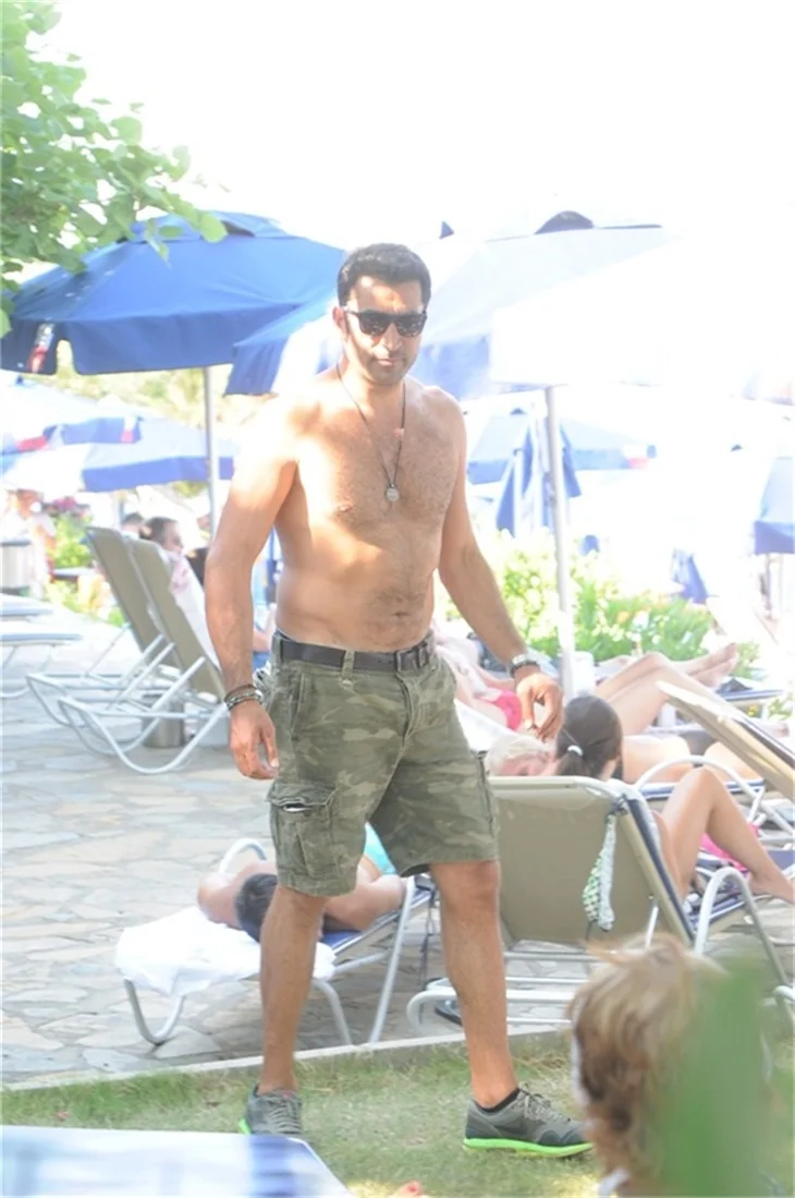 Kenan İmirzalıoğlu Sinem Kobal'sız tatile çıktı!