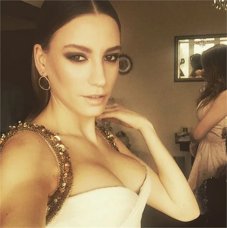 Serenay Sarıkaya Kerem Bürsin aşkı belgelendi