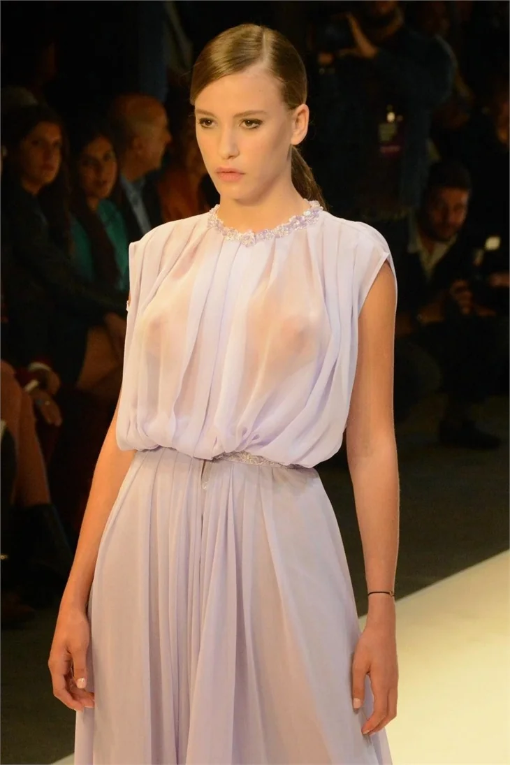 Serenay Sarıkaya Kerem Bürsin aşkı belgelendi