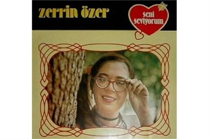 Ünlülerin ilk albüm kapakları
