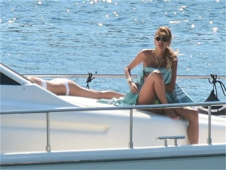 Özge Ulusoy fena yakalandı