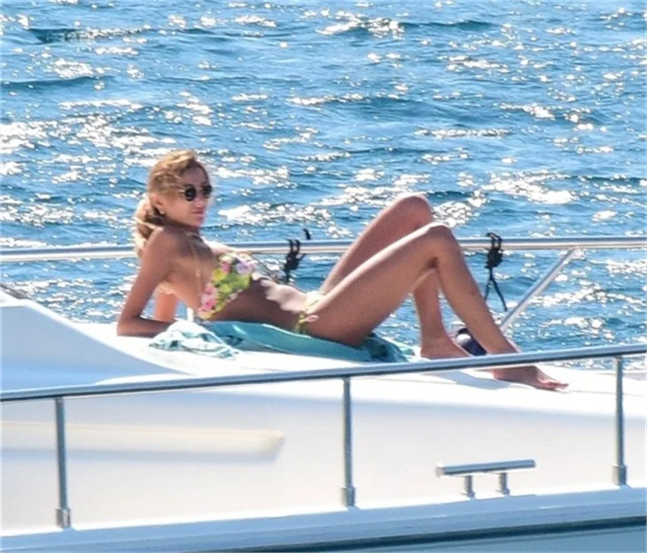 Özge Ulusoy fena yakalandı