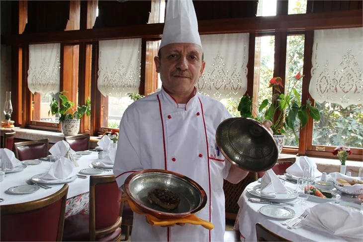 Etin usta ismi: Beyti Restaurant
