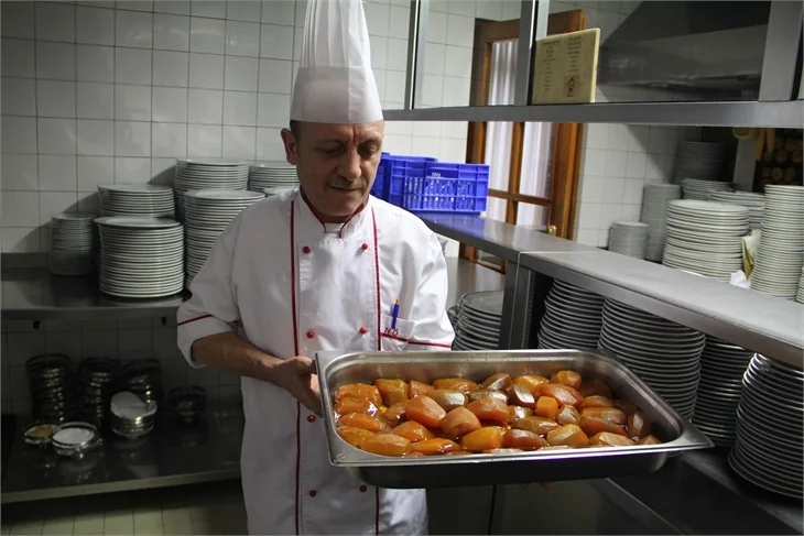 Etin usta ismi: Beyti Restaurant