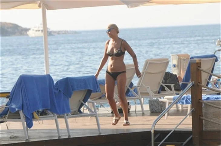 Banu Zorlu soluğu Bodrum'da aldı!